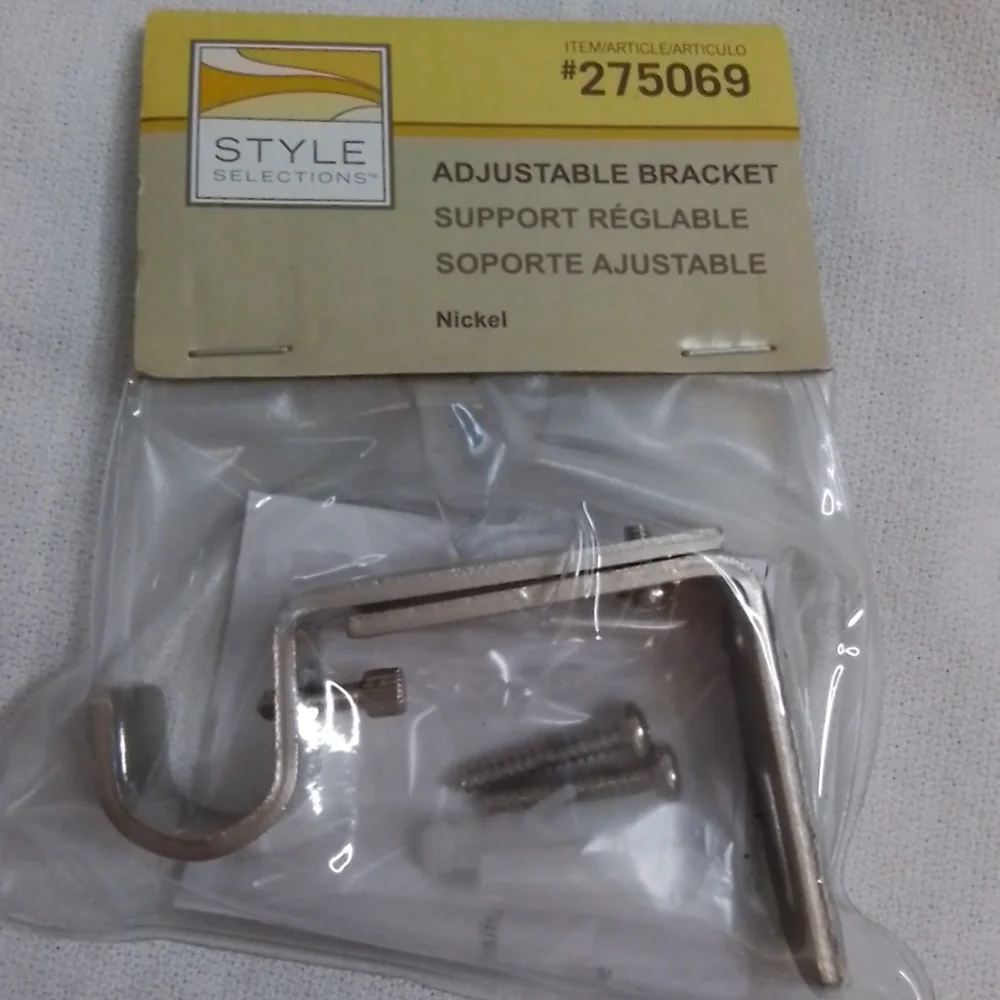 NWT Style Selections Adjustable Curtain Rod Brackets